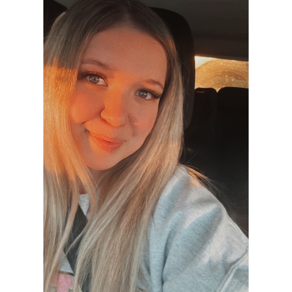 Meet your Posher, Anna